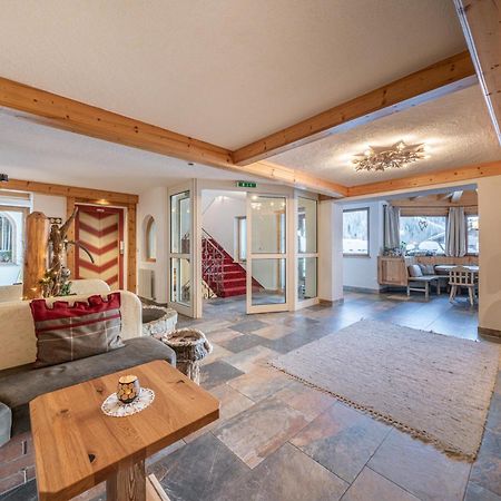 Burghotel Alpengluehn اوبرغورغل المظهر الخارجي الصورة