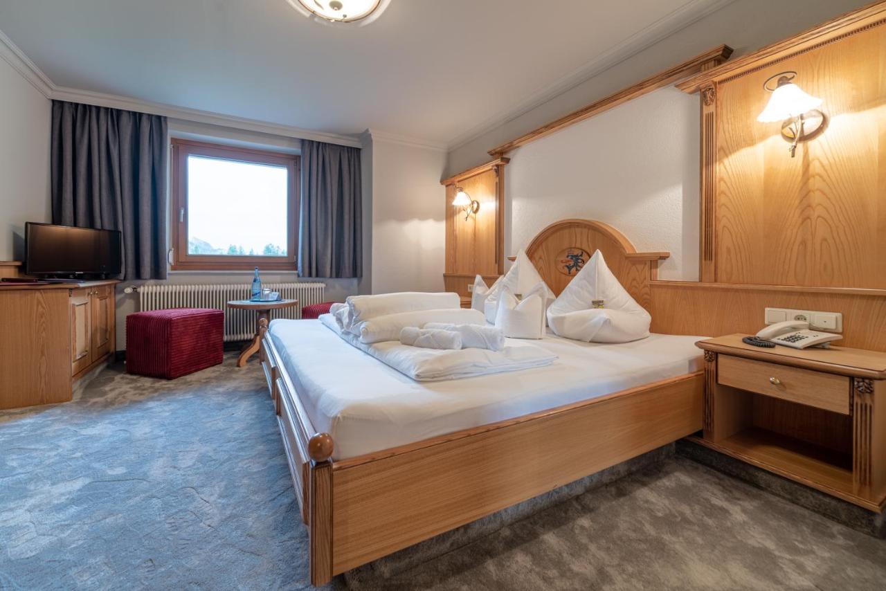 Burghotel Alpengluehn اوبرغورغل المظهر الخارجي الصورة