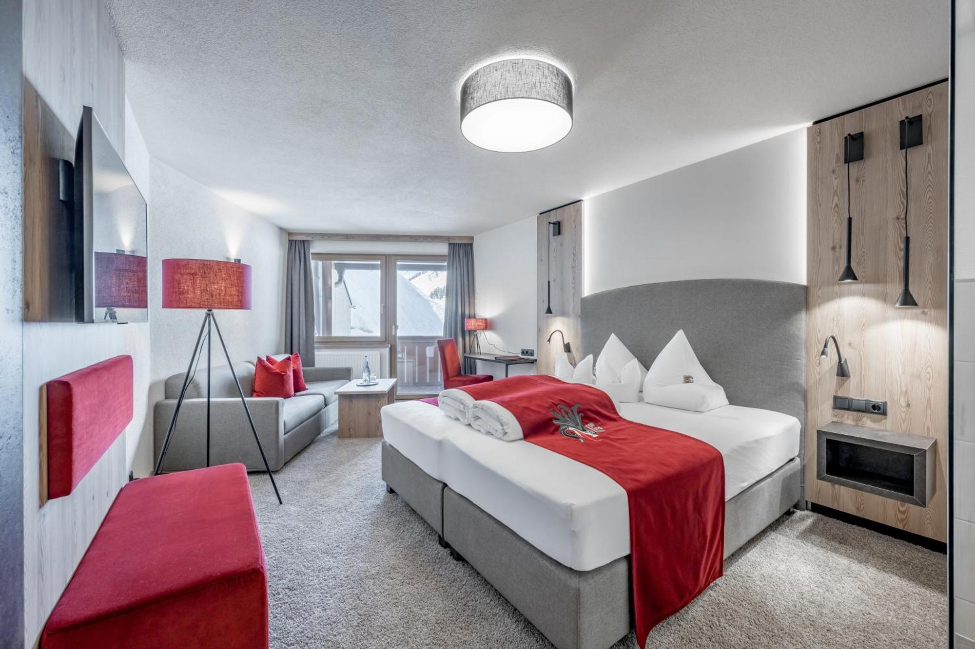Burghotel Alpengluehn اوبرغورغل الغرفة الصورة