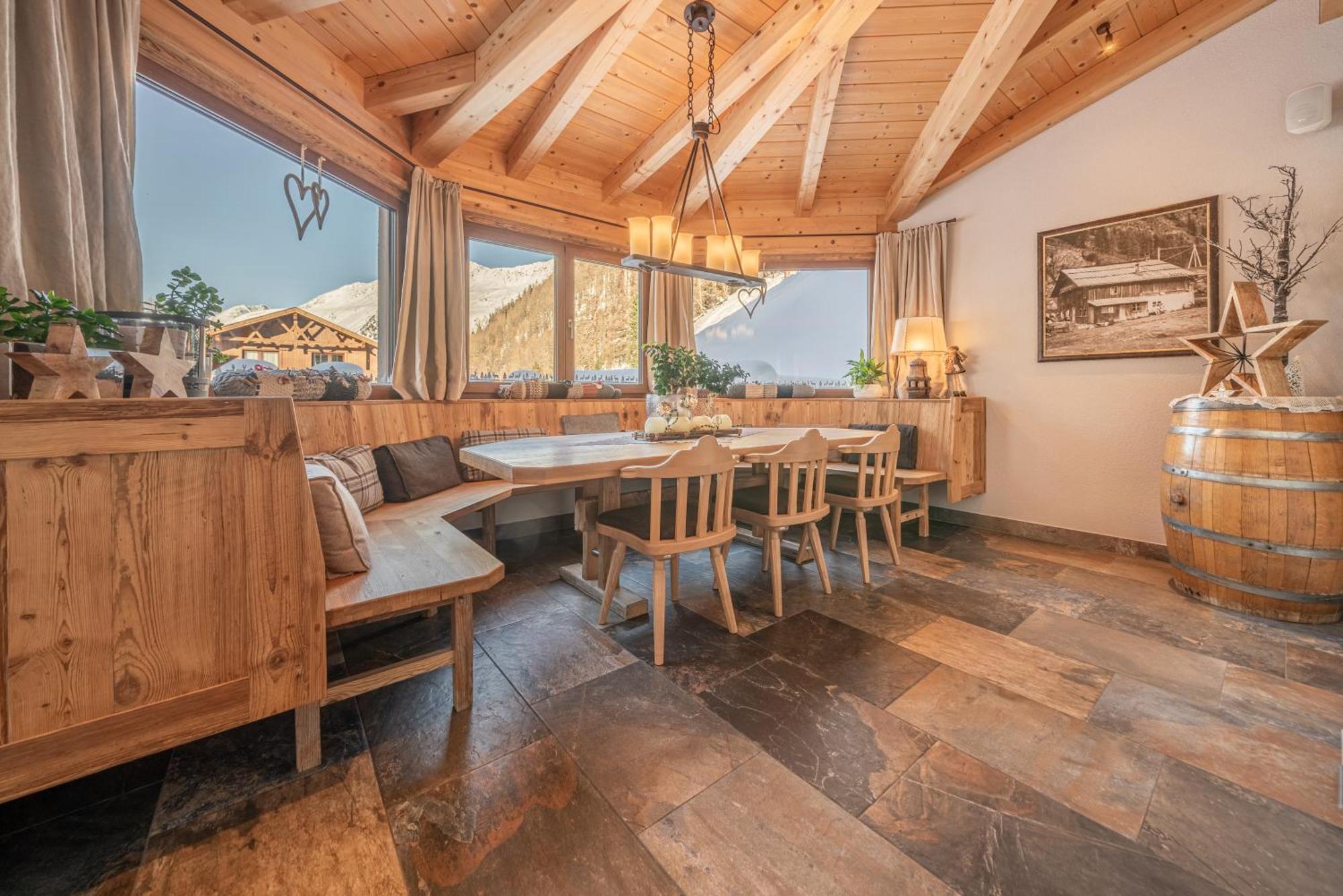Burghotel Alpengluehn اوبرغورغل المظهر الخارجي الصورة