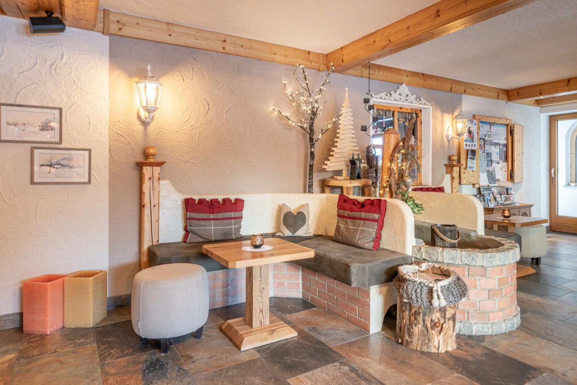 Burghotel Alpengluehn اوبرغورغل المظهر الخارجي الصورة