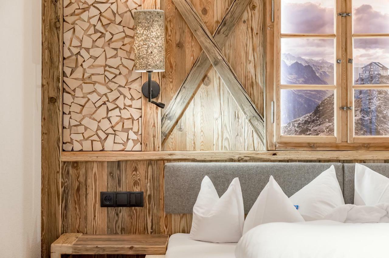 Burghotel Alpengluehn اوبرغورغل المظهر الخارجي الصورة